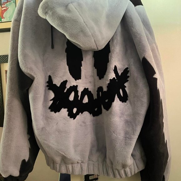 Beaster Grateful Dead Ghost Face Plush Coat - Picture 1 of 4